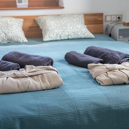 Lila Akac Vendeghaz Apartmán Keszu